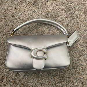Coach Pillow Tabby 18 Handbag